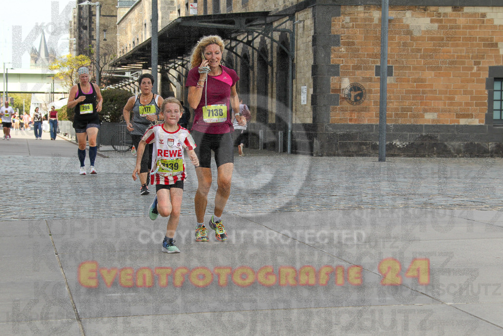 250920_1338_EV4_6334 | Sportfotografie im Rhein-Sieg Kreis, Köln, Bonn, NRW, Rheinland Pfalz, Hessen, etc. Unser Tätigkeitsfeld umfasst den Laufsport vom Volkslauf über den Marathon, Duathlon, Triathon bis zum Ultralauf wie Kölnpfad Ultra oder Schindertrail.
