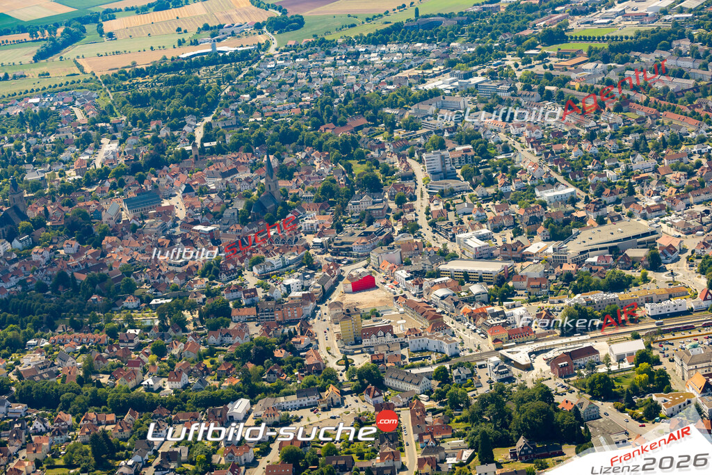 Das Luftbild der Stadt Korbach wurde 2022 vom Flugzeug heraus erstellt (keine Drohnen-Aufnahmen) Aufnahmehöhe ca.450 Meter- hohe Bildauflösung und Druck-Qualität. Garantiert!