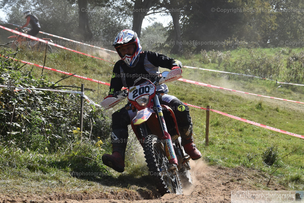 DSC_0131 | Sportfotografie , Motorsport, Motoross, Reitsport, Mointainbike, Enduro,
Landschaft , Outdoor, Eventfotografie, Landschaft, Bilder online bestellen - Realisiert mit Pictrs.com