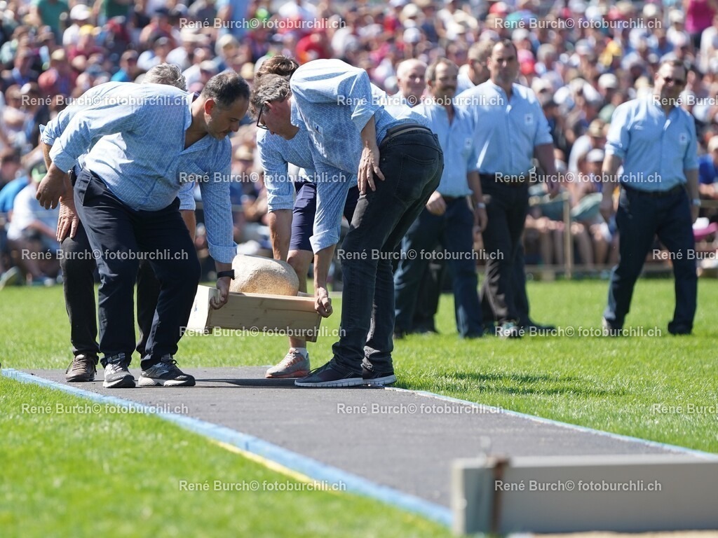 146 | René Burch leidenschaftlicher Fotograf aus Kerns in Obwalden.  Hier finden sie Sport, Landschaft und Natur Fotografie.
 - Realisiert mit Pictrs.com