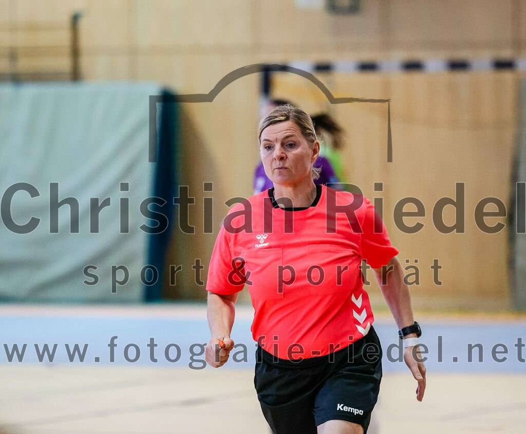 2023-12-16_048_SpVgg_Altenerding_gegen_HC_Donau-Paar_II | Erding, Deutschland, 16.12.2023:
Handball, Bezirksoberliga Frauen Altbayern 2023 / 2024, 10. Spieltag, SpVgg Altenerding gegen HC Donau/Paar II, Endergebnis: 22:22

Foto: Christian Riedel / fotografie-riedel.net