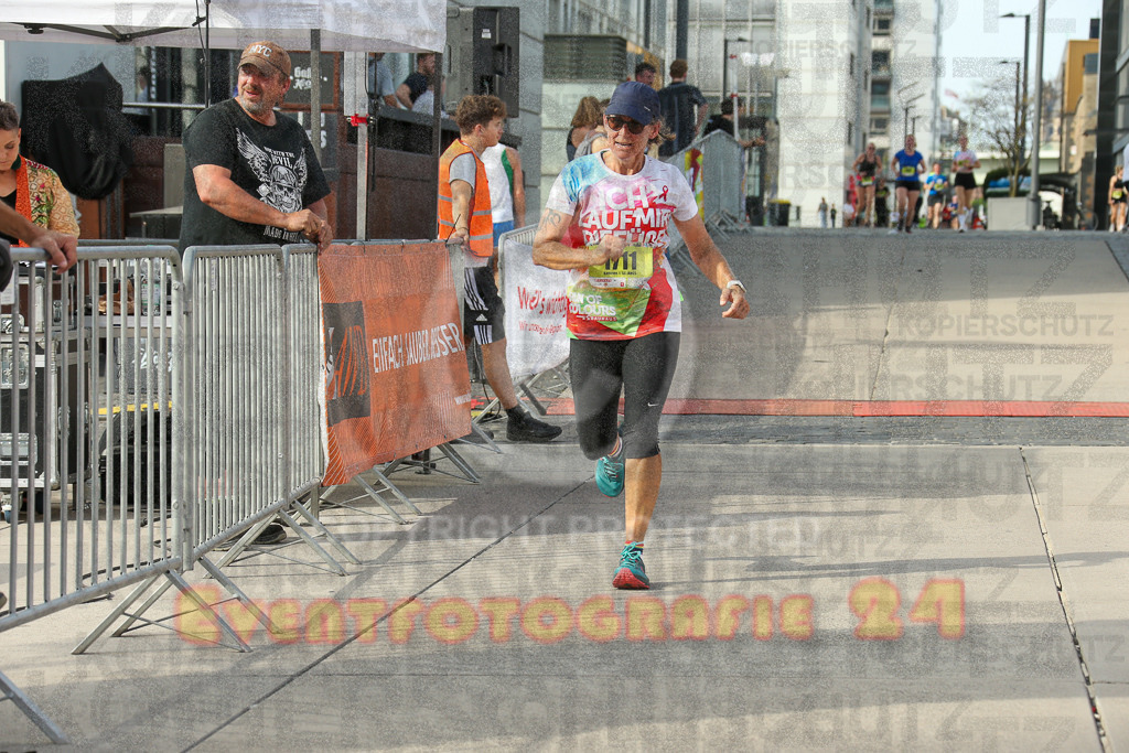 250920_1539_EX1_0356 | Sportfotografie im Rhein-Sieg Kreis, Köln, Bonn, NRW, Rheinland Pfalz, Hessen, etc. Unser Tätigkeitsfeld umfasst den Laufsport vom Volkslauf über den Marathon, Duathlon, Triathon bis zum Ultralauf wie Kölnpfad Ultra oder Schindertrail.