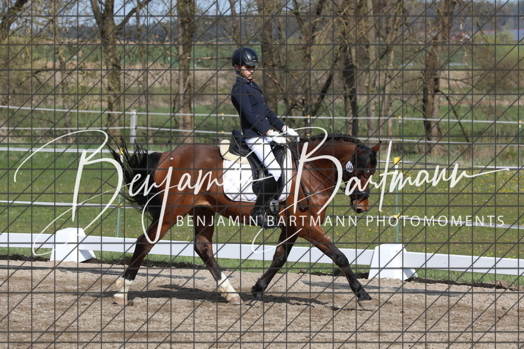 AZ2A3020 | Benjamin Bartmann Photomoments