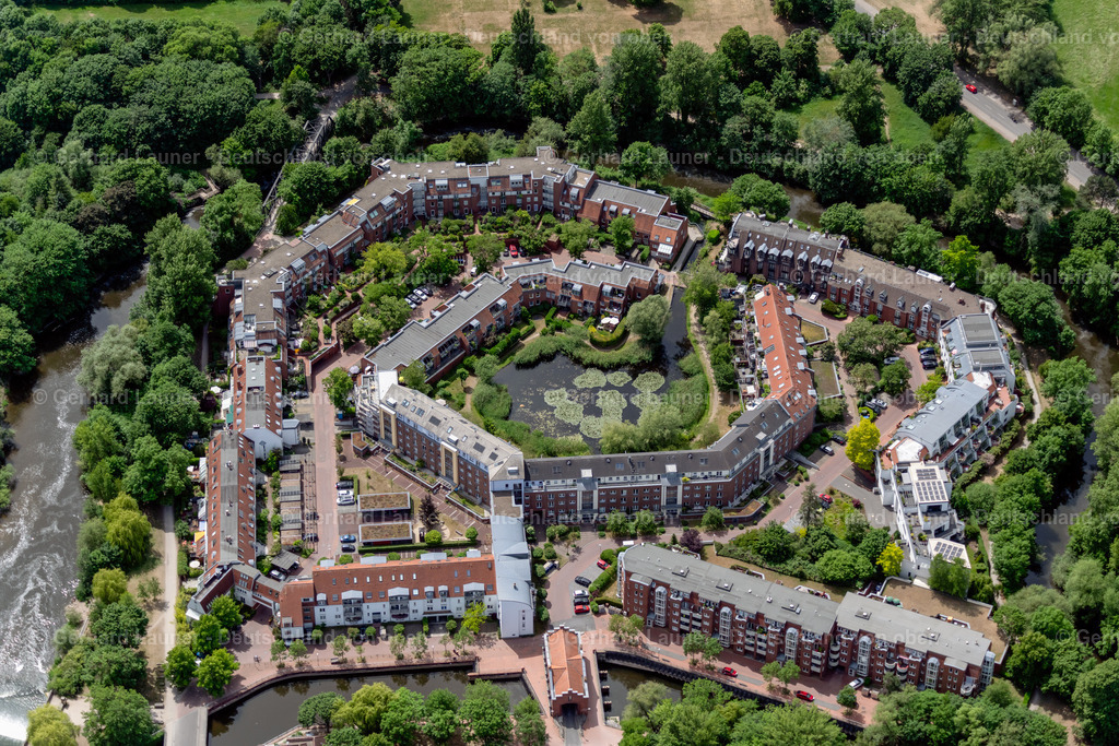 4030817 | HANNOVER 02.06.2020 Insel - Leineinsel Döhren - am Ufer des Flussverlaufes der Leine im Ortsteil Wülfel in Hannover im Bundesland Niedersachsen, Deutschland. Weiterführende Informationen bei: Hannover.de Internet Gesellschaft mit beschränkter Haftung. // Island on the banks of the river course of Leine in the district Wuelfel in Hannover in the state Lower Saxony, Germany. Further information at: Hannover.de Internet Gesellschaft mit beschraenkter Haftung. Foto: Gerhard Launer