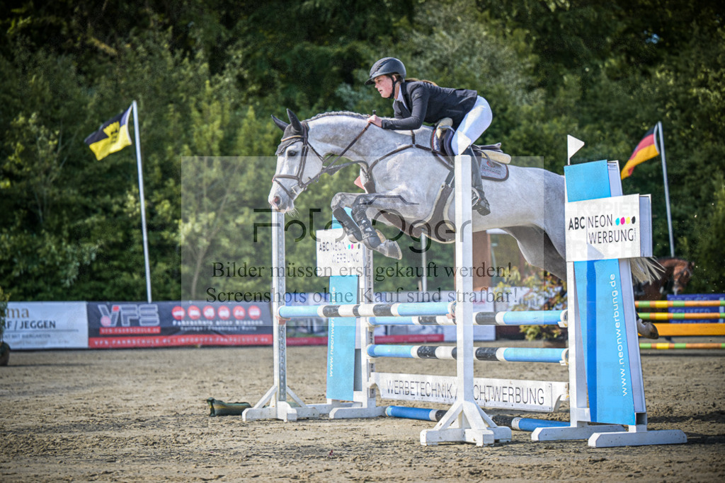DOS_9111 | Entdecke hochwertige Reitturnierfotos von Foto Oger. Professionell, emotional und authentisch – jetzt Lieblingsmomente im Shop bestellen.Deutschlandweite Turnierfotografie. - Realisiert mit Pictrs.com