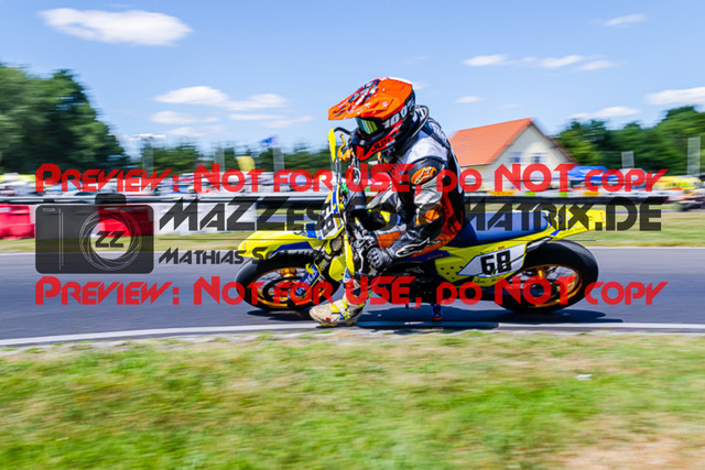 MaZZes_FotoMatrix_220702_1329 | S4