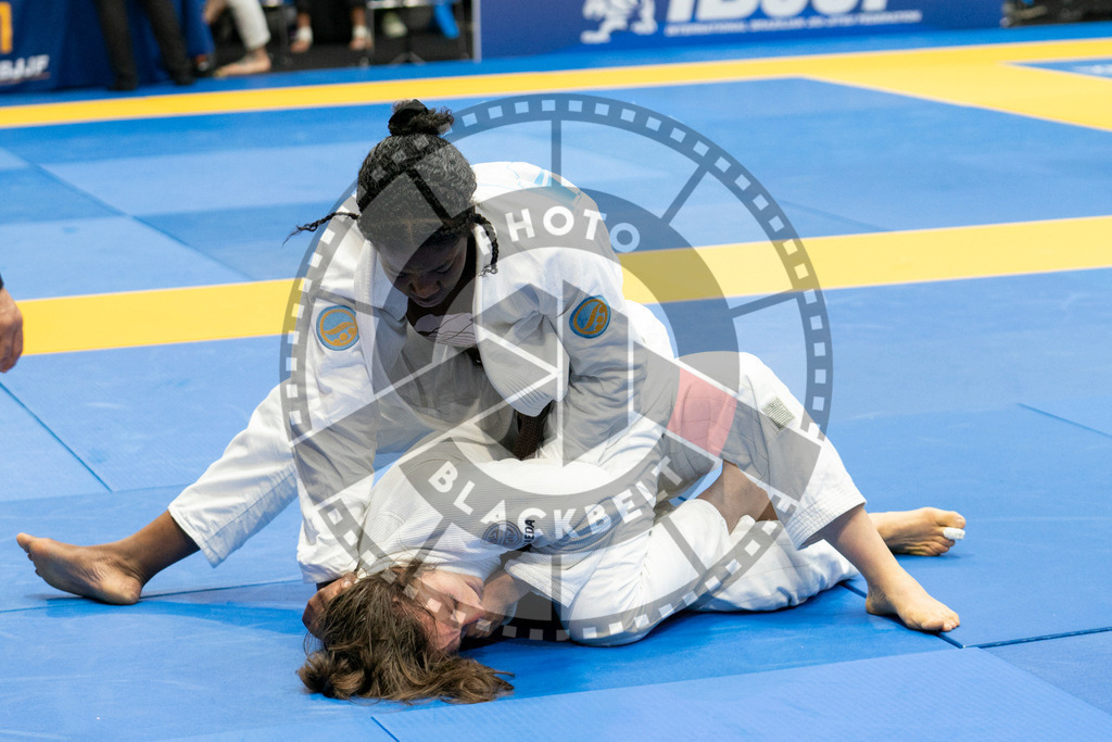 20240124PBB02598 | Fighters compete during the second day of the IBJJF European Championship in Paris, France, on January 24, 2024.