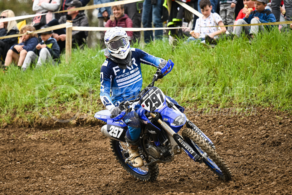 Motocross Schlatt bei Winterthur - 30. April 2023 | #297 Lieske Marco aus Utzenstorf (CH) auf Yamaha in der Kategorie Senioren am Motocross Schlatt bei Winterthur, 30. April 2023. 
Instagram: @mx_schlatt | @mc_wila | @sam_schweiz
Bild: Sportfotografie Markus Aeschimann | www.markus-aeschimann.ch - Realisiert mit Pictrs.com