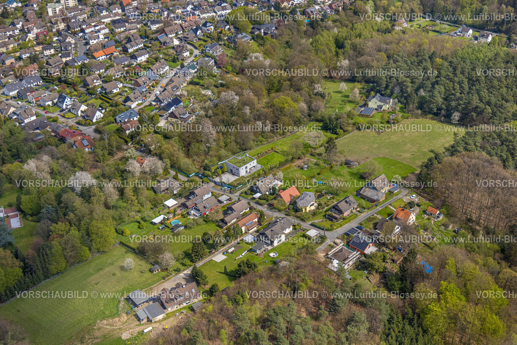 Witten230402244 | Luftbild, Wohnhaus Eichholzstraße, geschwungenes Dach, Rüdinghausen, Witten, Ruhrgebiet, Nordrhein-Westfalen, Deutschland