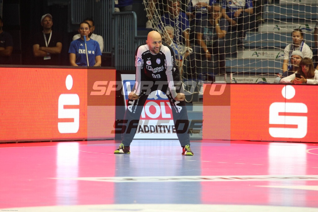 VFL Gummersbach - TBV Lemgo-Lippe | Urh Kastelic - © Sportfoto-Sale (MK) - Realisiert mit Pictrs.com