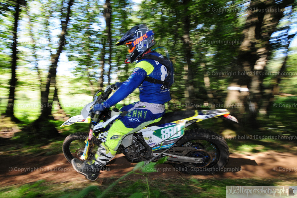 DSC_5625 | Sportfotografie , Motorsport, Motoross, Reitsport, Mointainbike, Enduro,
Landschaft , Outdoor, Eventfotografie, Landschaft, Bilder online bestellen - Realisiert mit Pictrs.com