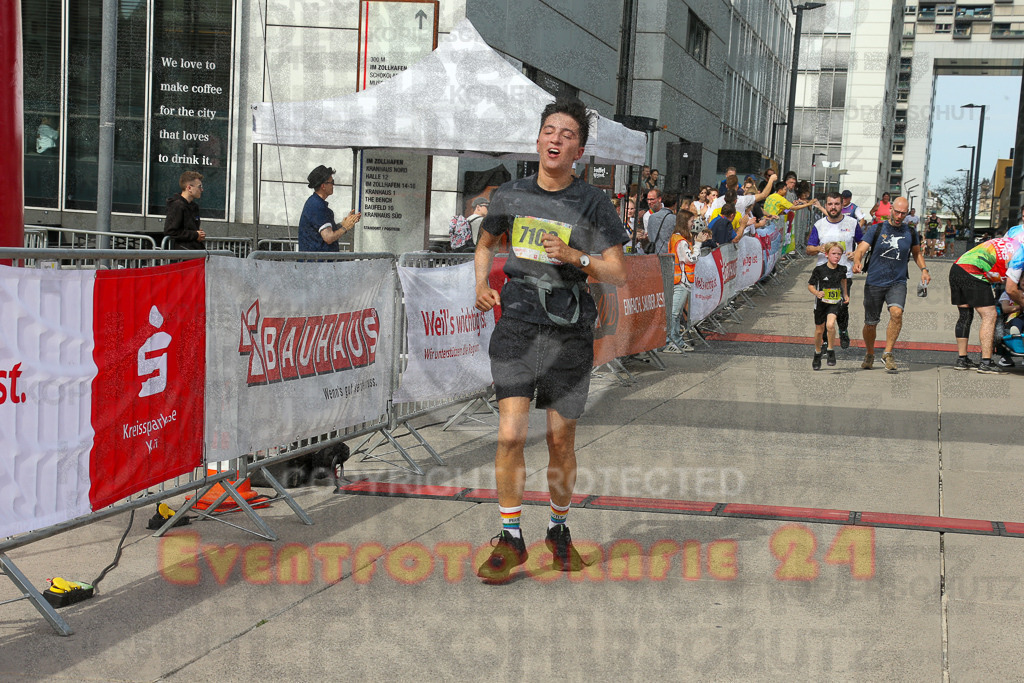 250920_1336_EX1_5785 | Sportfotografie im Rhein-Sieg Kreis, Köln, Bonn, NRW, Rheinland Pfalz, Hessen, etc. Unser Tätigkeitsfeld umfasst den Laufsport vom Volkslauf über den Marathon, Duathlon, Triathon bis zum Ultralauf wie Kölnpfad Ultra oder Schindertrail.