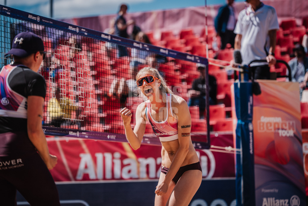 Beachvolleyball | Frauen | Allianz German Beach Tour 2025 | Tourstop Düsseldorf | 09.05.2025 | Nele Barber jubelt