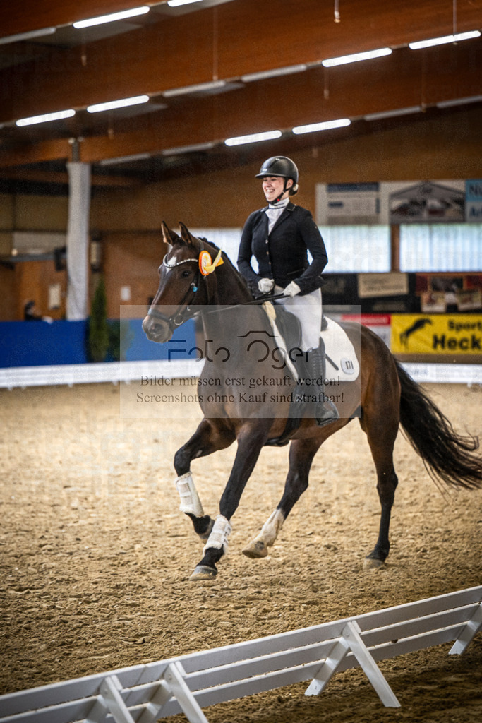 DOS_0055 | Entdecke hochwertige Reitturnierfotos von Foto Oger. Professionell, emotional und authentisch – jetzt Lieblingsmomente im Shop bestellen.Deutschlandweite Turnierfotografie. - Realisiert mit Pictrs.com