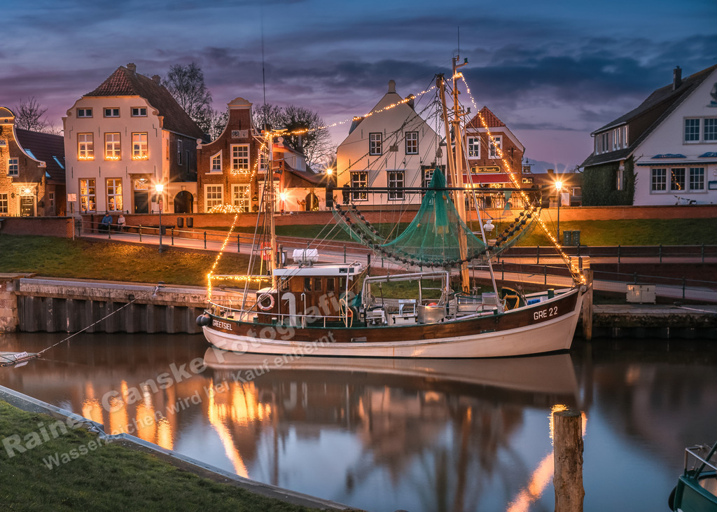 20221226-Hafen-Greetsiel-54 | Onlineshop mit Bildern von Stränden, Häfen und Meer. Leinwände, Poster, Kalender und andere Materialien erhältlich. Kommerzielle Lizenzen möglich.  - Realisiert mit Pictrs.com