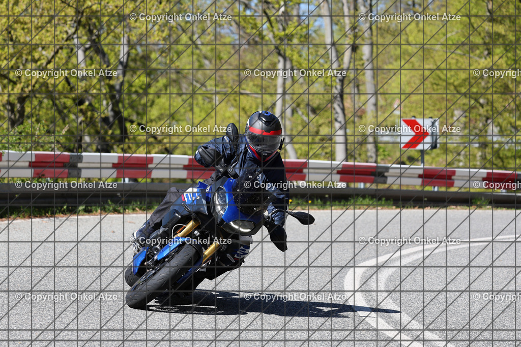 IMG_7452 | Fotograf am Kyffhäuser. Onkel Atze. Kyffhäuser Rennstrecke. Café36. Motorsportfotografie. - Realisiert mit Pictrs.com