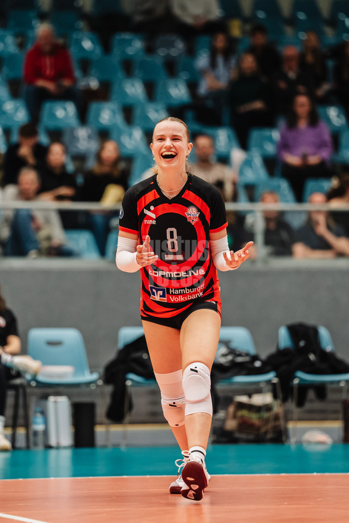Volleyball | Frauen | Saison 2025/2026 | Volleyball Bundesliga | ETV Hamburger Volksbank Volleys vs. VfB Suhl LOTTO Thüringen | 07.03.2026 | Zoe Konjer (#8, ETV Hamburger Volksbank Volleys)