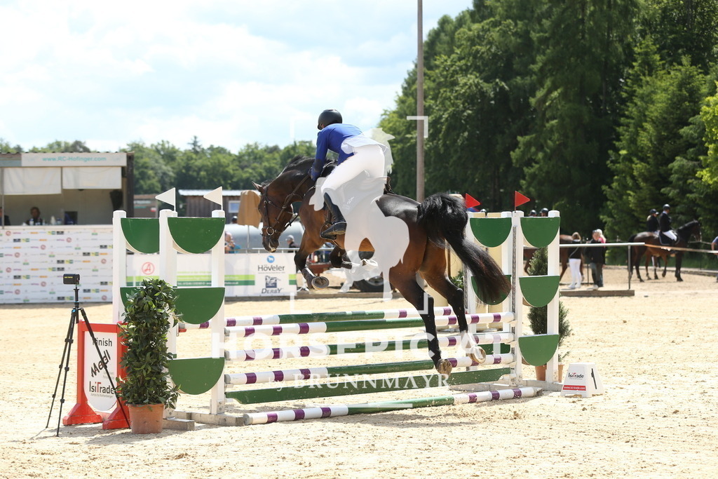 DL2Q5346 | Willkommen bei Brunnmayr - Design & Fotografie – Ihrem Spezialisten für Reitturniere und Pferdeveranstaltungen in Oberösterreich, Salzburg und Bayern! Seit über 17 Jahren sind wir leidenschaftlich dabei.