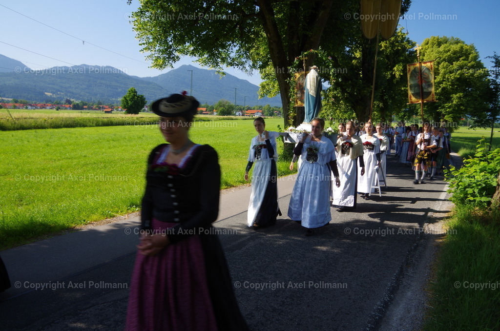 IMGP5054 | fotografiert von Axel PollmannLeonhardi Wallfahrt Benediktbeuern und Murnau, Fronleichnam, Fasching, Landschaft im Loisachtal und Benediktbeuern  - Realisiert mit Pictrs.com