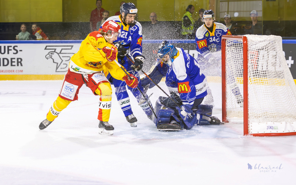 U20 EHCB vs EVZ -40 | Sportbilder, Sportfotograf, Hochzeits- und Eventfotografin, Flugshows, Portraits und Tiershooting, Aviation, Downhill, Nationalleague, Swissleague, International