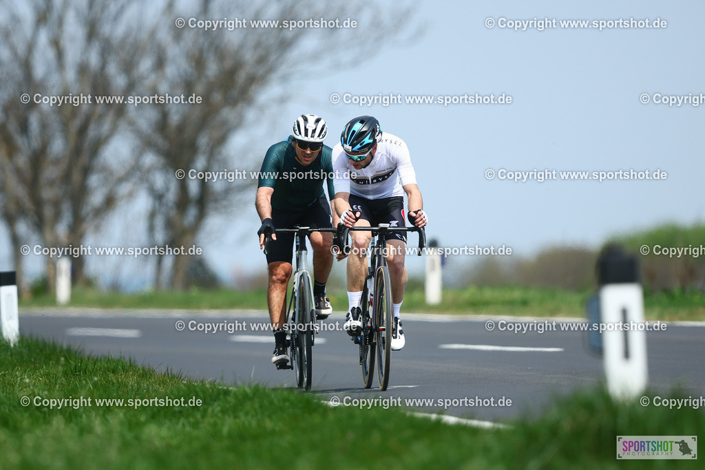 584_TRA55814 | Neusiedlersee Radmarathon 2026@sportshot_your_pictrs #yourpictures#roadtowm2029 #nrm #neusiedlerseeradmarathon #neusiedlersee #neusiedlerseetourismus #burgenland #mörbisch #nrm26 #burgenlandtourismus #voglundco #poweredbyburgenlandtourismus #radsport #rad #marathon #ucigranfondo #visitburgenland #ucigranfondoworldseries