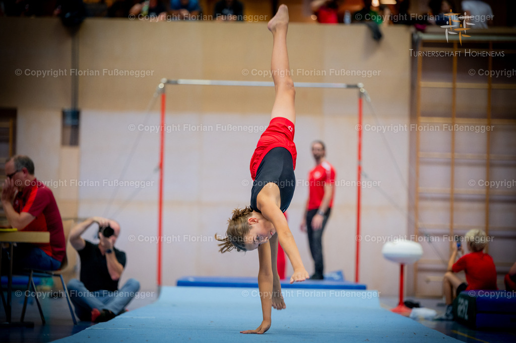 Promo-44 | "Fussifoto.com – Ihr Ansprechpartner für hochwertige Fotografie! Entdecken Sie kreative Bilder und professionelle Dienstleistungen. Kontaktieren Sie uns für Ihre Projekte!"