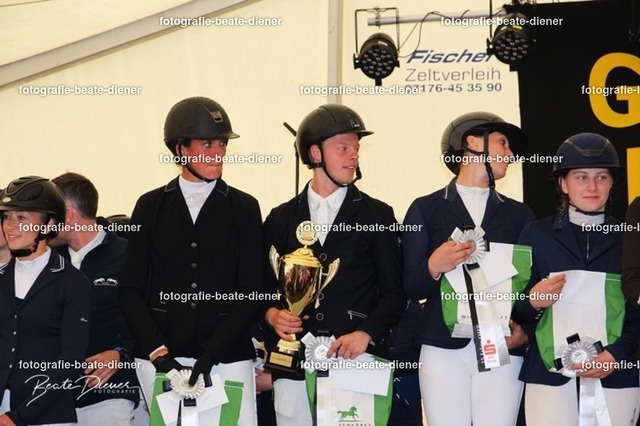 OHT0361 | Fotografie, Tiere, Hunde, Katzen, Pferde, Sportfotografie, Fotosession, Tierfotografie, Turnierfotografie, Fotografin, Fotograf - Realisiert mit Pictrs.com