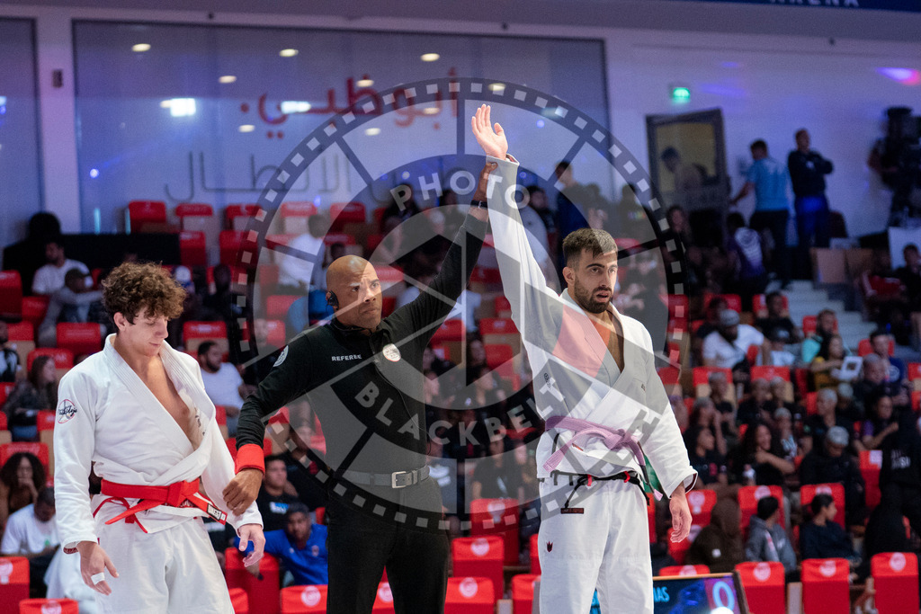 20231108PBB1591 | Fighters compete during the AJP World Professional Championship in the Mubadala Arena in Abu Dhabi, Arab United Emirates, on November 8, 2023.