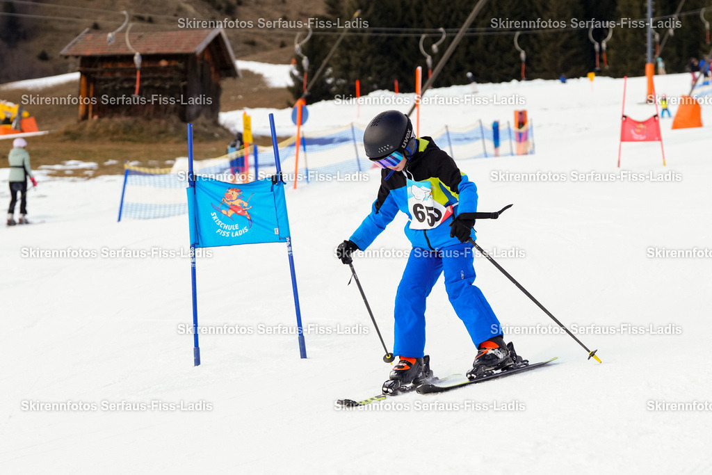 SRF_02.01.2026_1160 | Skirennfotos,Serfaus,Fiss,Ladis,Kinderskirennen,Winter,Tirol,Oberland,skirace,SFL,feelfree,weil wir's genießen,ski,Ski,skifahren,Sonnenplateau, - Realisiert mit Pictrs.com