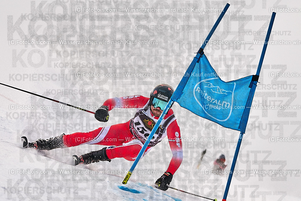 _ALP3069_MASTERS-WM_Reiteralm_A-GS_Brie Lucas | FISWORLD CHAMPIONSHIPSMASTERS ALPINE SKIING, 23. – 28. MÄRZ 2026 - REITERALM | STMK | AUT.   Veranstaltet vom Masters-Referat des Deutschen Skiverbandes (DSV). Durchführende Organisation: WSV Pichl-Reiteralm, unterstütutzt von den Bergbahnen REITERALM bei Schladming und SKI AUSTRIA.                            Disziplinen:  Super-G, GiantSlalom, Slalom.                                                 Kategorien:  A (Herrn 30-59 Jahre), B (Herrn ab 60 Jahre), C (Damen 30-59 Jahre), D (Damen ab 60 Jahre).                Rennstrecken:   Gasselhöhe und Muldenliftpiste auf der Reiteralm.