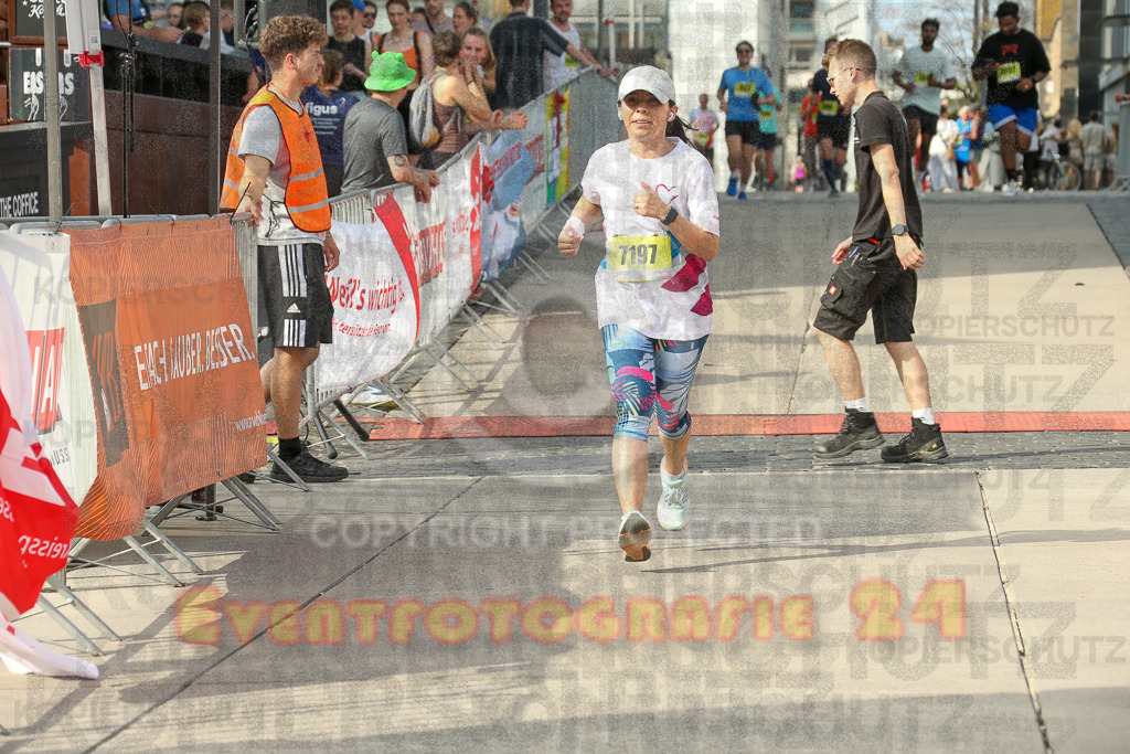 250920_1535_EX1_0113 | Sportfotografie im Rhein-Sieg Kreis, Köln, Bonn, NRW, Rheinland Pfalz, Hessen, etc. Unser Tätigkeitsfeld umfasst den Laufsport vom Volkslauf über den Marathon, Duathlon, Triathon bis zum Ultralauf wie Kölnpfad Ultra oder Schindertrail.