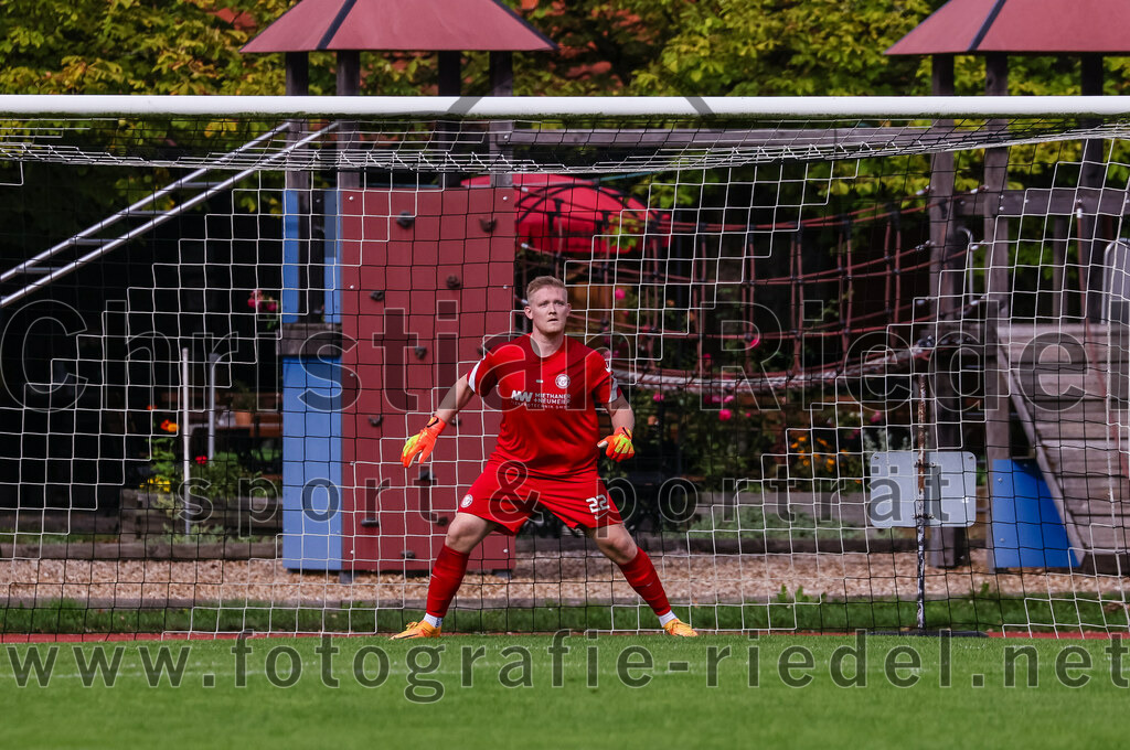 2023-09-03_092_SV_Anzing_gegen_TSV_Ottobrunn | Anzing, Deutschland, 03.09.2023:
Fußball, Kreisliga 2023 / 2024, Testspiel, 3. Spieltag, Endergebnis: 3:0

Torwart Florian Huber (SV Anzing, #22)

Foto: Christian Riedel / fotografie-riedel.net