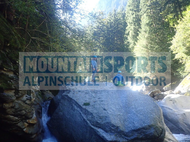 P9190072 | Bestelle die Bilder deines Berg- oder Wasser-Abenteuers mit Mountain Sports bequem von zu Hause aus direkt über unseren Online Fotoshop von pictrs.com. - Realisiert mit Pictrs.com