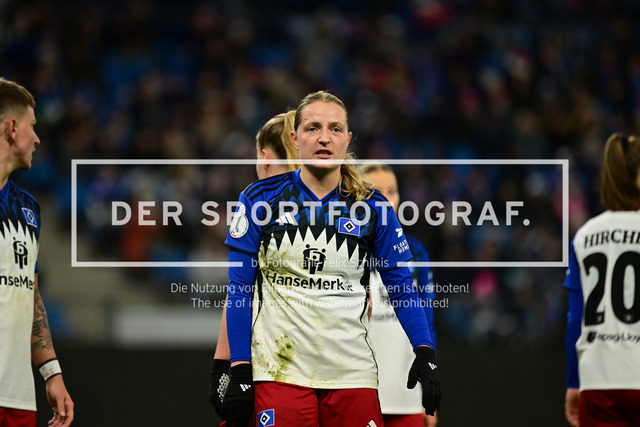 Fußball I Frauen I Saison 2025-2026 I DFB-Pokal I Achtelfinale I Hamburger SV - Bayer 04 Leverkusen I 18976 | Der Sportfotograf. - Realisiert mit Pictrs.com