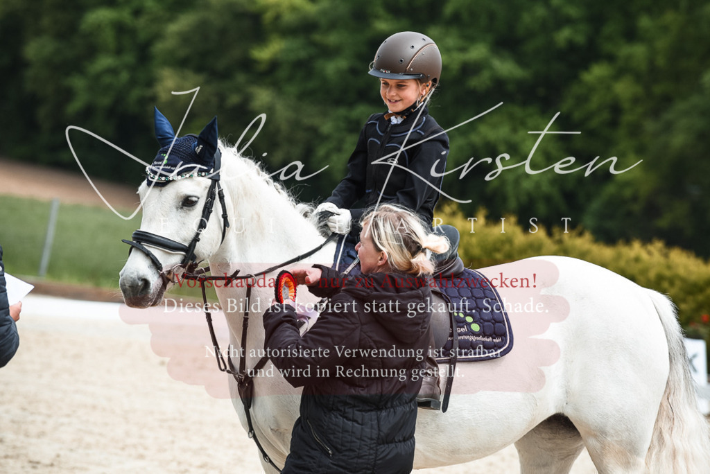 20230518_JK-Röhrsdorf-10-848 | Pferde- und Turnierfotografie in Westsachsen. Pferdeportraits, Auftragszeichnungen und intuitive Kunst.