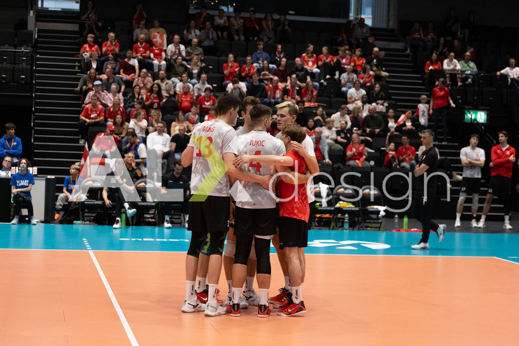 Luxembourg v Switzerland - CEV European League Men | KRIENS, SWITZERLAND - JUNE 12: Team of Switzerland during the CEV European League match between Luxembourg and Switzerland at Pilatus Arena on June 12, 2026 in Kriens, Switzerland. - Realisiert mit Pictrs.com