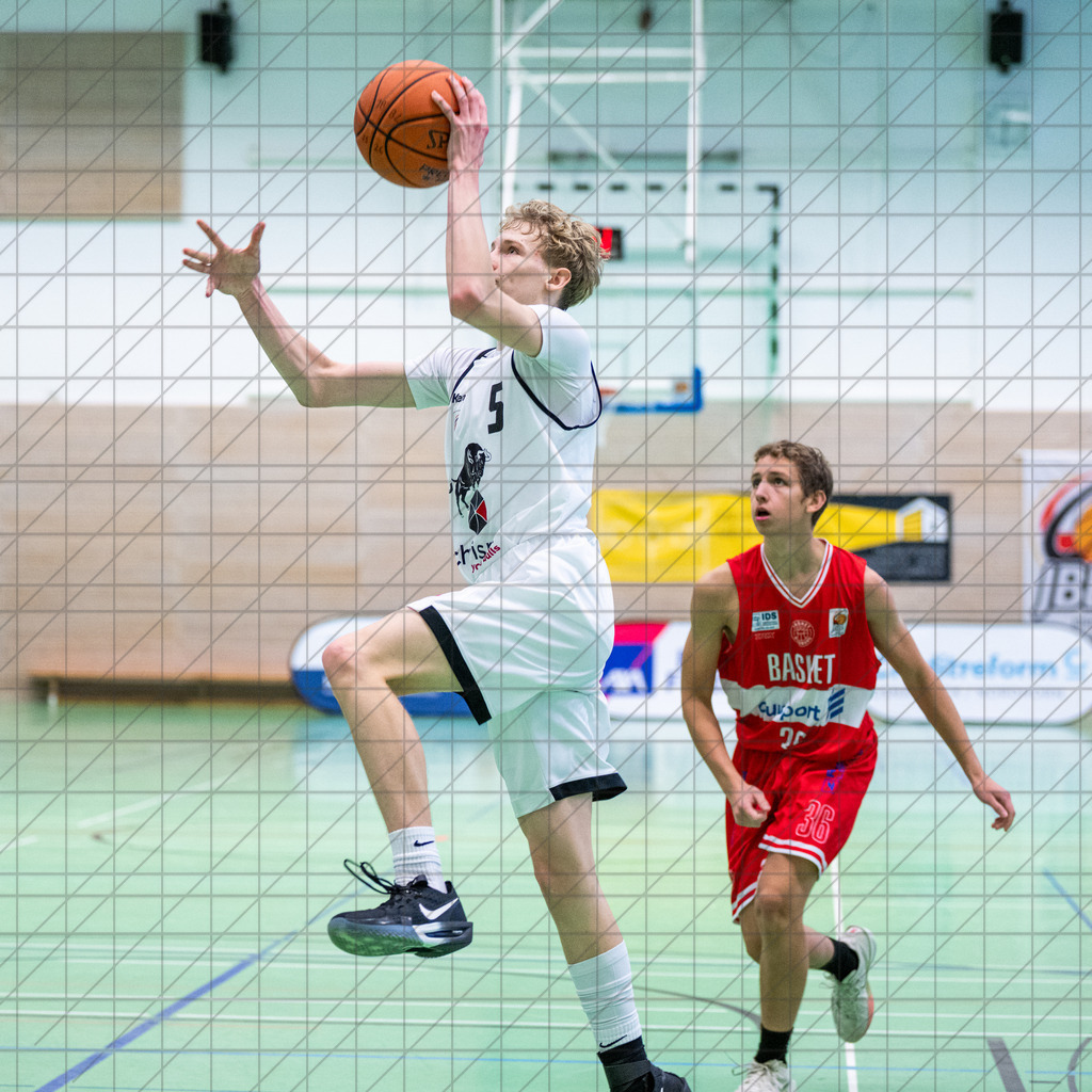 JBBL Vorrunde Gruppe 2 25/26 | Spieltag 06 | Charisma Young Bulls vs. Baskets Duisburg | 16.11.25: JBBL Vorrunde Gruppe 2 25/26 | Spieltag 06 | Charisma Young Bulls vs. Baskets Duisburg / Osnabrück / Deutschland  //   CREDIT:www.bullenfotos.de, Martin König, Hörner Weg 40, D-49078 Osnabrück, +4917663732967 // Nutzung und Weitergabe nur zu den vereinbarten Zwecken. Presseanfragen an Ersteller. Alle Rechte beim Ersteller. Honorierung nach MFM. - Realisiert mit Pictrs.com