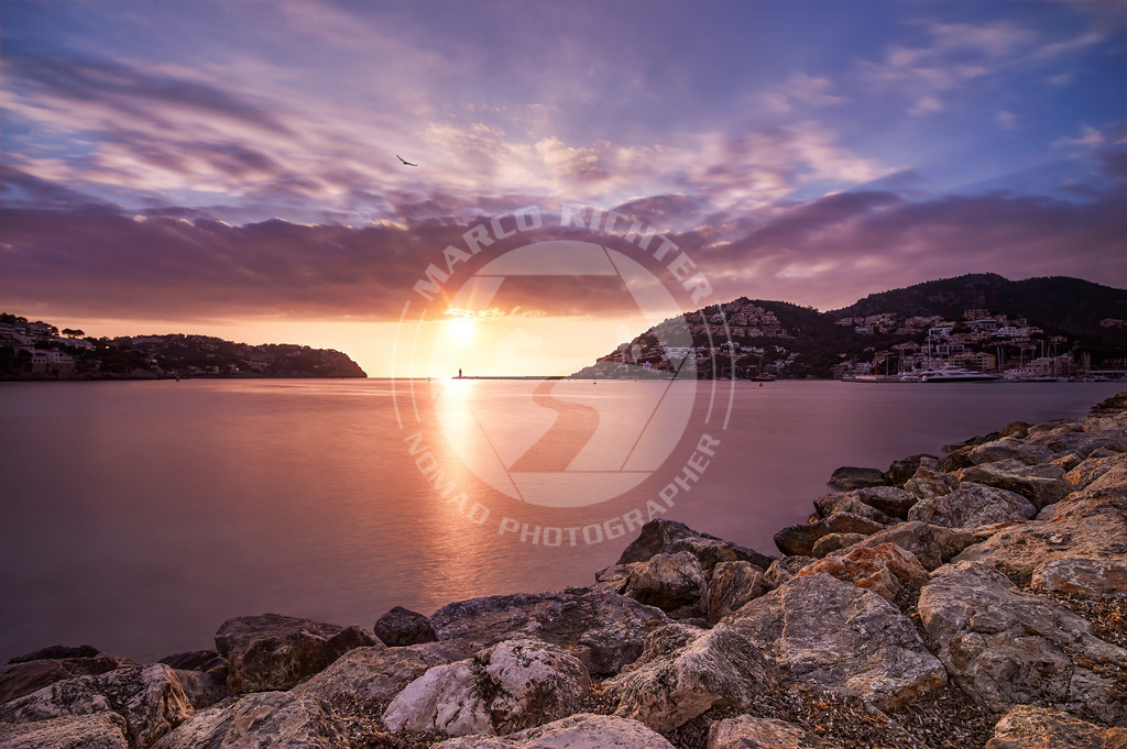 Architektur und Immobilien  | Bildmaterial (Honorarfrei, bei Quellenangabe)

Sämtliche Bilder dieser Serie stehen zur honorarfreien Verwendung zur Verfügung. Bedingung ist die Nennung des Copyrights: Foto Marco Richter oder www.mallorco.com

für unterlassene, unvollständig, falsch platzierte oder nicht zuordnungsfähige Urhebervermerke ist für jeden Einzelfall eine Vertragsstrafe in Höhe des fünffachen Nutzungshonorars zu zahlen, vorbehaltlich weitergehender Schadensersatzansprüche.!!!Ebenso ist der Weiterverkauf des Bildmaterials an Dritte ohne ausdrückliche Genehmigung von Marco Richter (Mallorco Photography) untersagt. Diese Regelung gilt auch bei jeglicher unberechtigt (ohne Zustimmung durch den Fotograf Marco Richter (Mallorco Photography) erfolgten Nutzung, Verwendung, Wiedergabe oder Weitergabe des Bildmaterials.