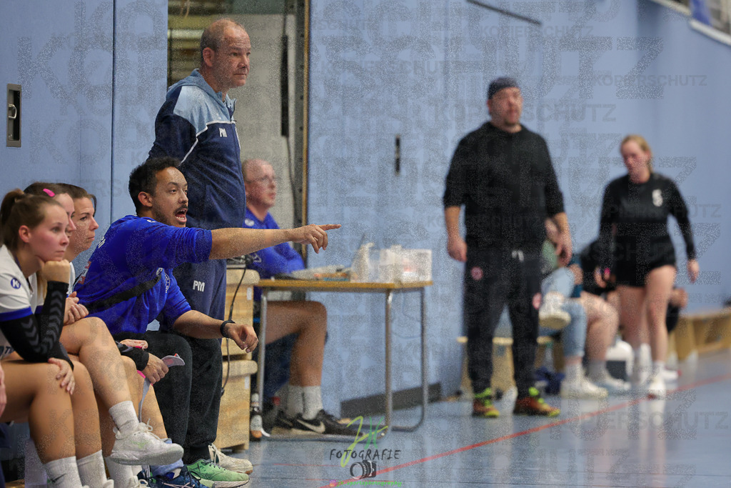 Frauen 2. Bezirksklasse, SG Rechtenbach - HSG Kleenheim/Langgöns III | Frauen 2. Bezirksklasse, SG Rechtenbach - HSG Kleenheim/Langgöns III am 16.11.2024 in Rechtenbach (Sporthalle Rechtenbach)Photo © 2024 - Jörg Heinrich - Realisiert mit Pictrs.com