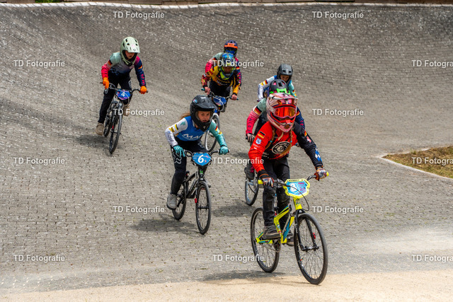 BayBMX2026-05017 | Fotogalerie von Thomas Dettweiler mit Eventbildern und lizenzfreien Fotos. Perfekt als Wandbild, für Büro, Website oder private Nutzung. - Realisiert mit Pictrs.com