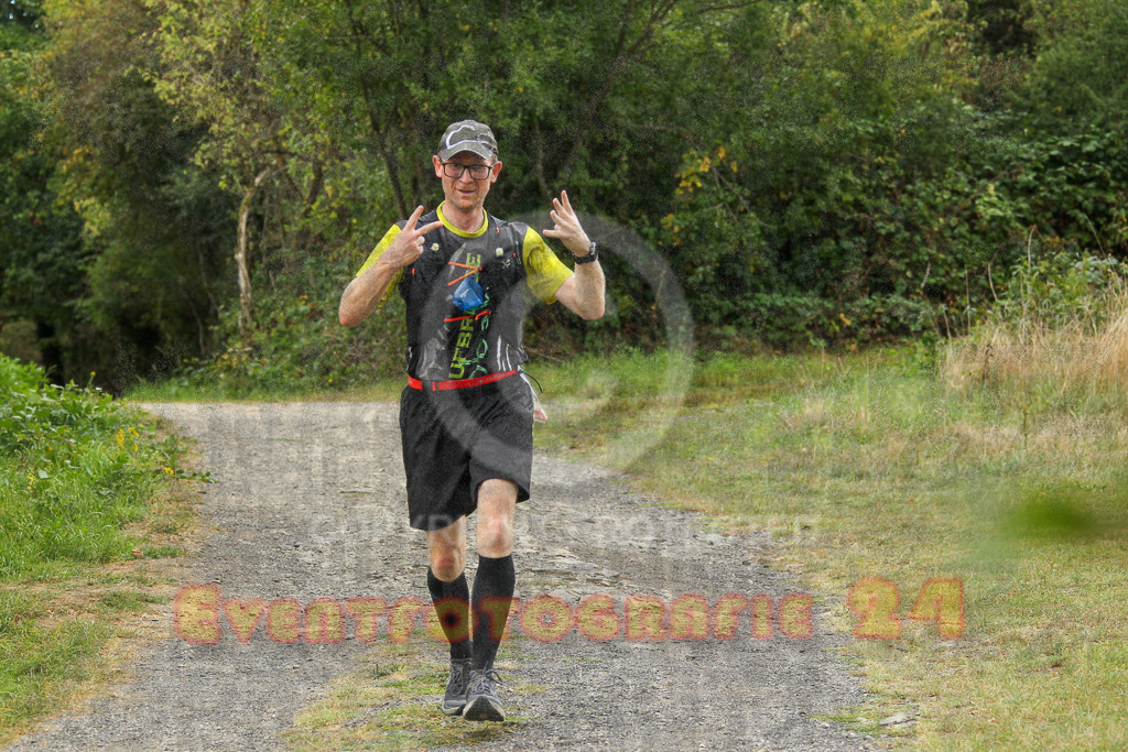 250830_1457_EV4_4462 | Sportfotografie im Rhein-Sieg Kreis, Köln, Bonn, NRW, Rheinland Pfalz, Hessen, etc. Unser Tätigkeitsfeld umfasst den Laufsport vom Volkslauf über den Marathon, Duathlon, Triathon bis zum Ultralauf wie Kölnpfad Ultra oder Schindertrail.