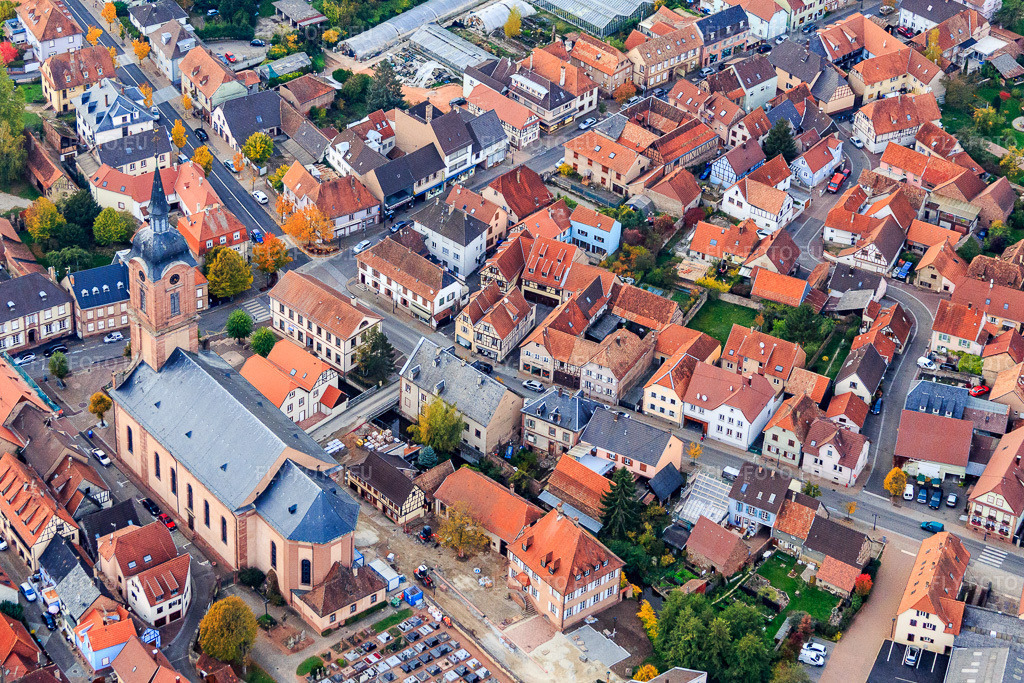 Vue aérienne: Musée du Fer à Reichshoffen dans le département Bas Rhin, France – .Photo: IMG_084856.jpg prise le 24/10/2015 par Werner Riehm/FLY-FOTO.eu – Résolution de l'original: 3880 x 2587 px