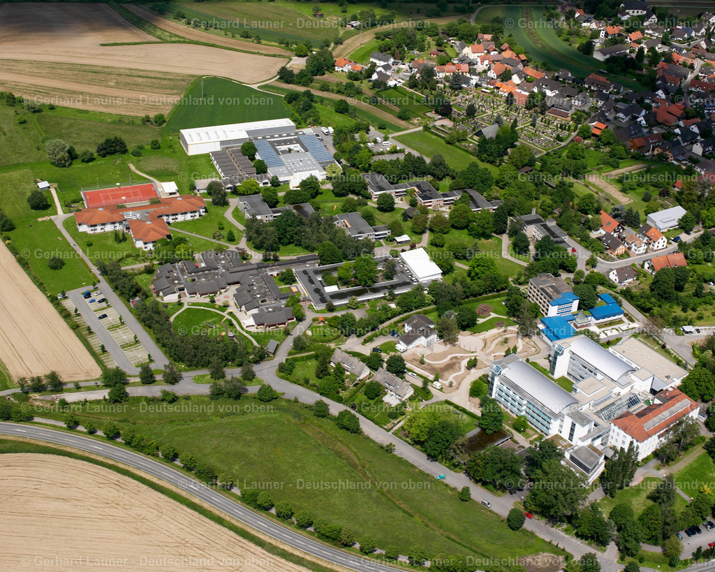 2626402 | KEHL 08.06.2006 Mischbebauung der Wohngebiets- und Gewerbeansiedlung an der Anselm-Pflüger-Straße in Kehl im Bundesland Baden-Württemberg, Deutschland. // Mixing of residential and commercial settlements on street Anselm-Pflueger-Strasse in Kehl in the state Baden-Wuerttemberg, Germany. Foto: Gerhard Launer