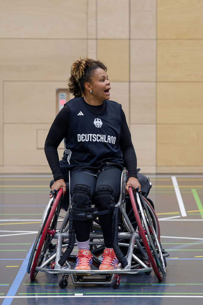 Frauen  Nationalmannschft Rollstuhlbasketball 097 | Sportfotos und Eventgalerien von FX-Sportfotografie. Bilder von Fußball, Vereinsveranstaltungen und Events direkt ansehen und als Download bestellen. - Realisiert mit Pictrs.com
