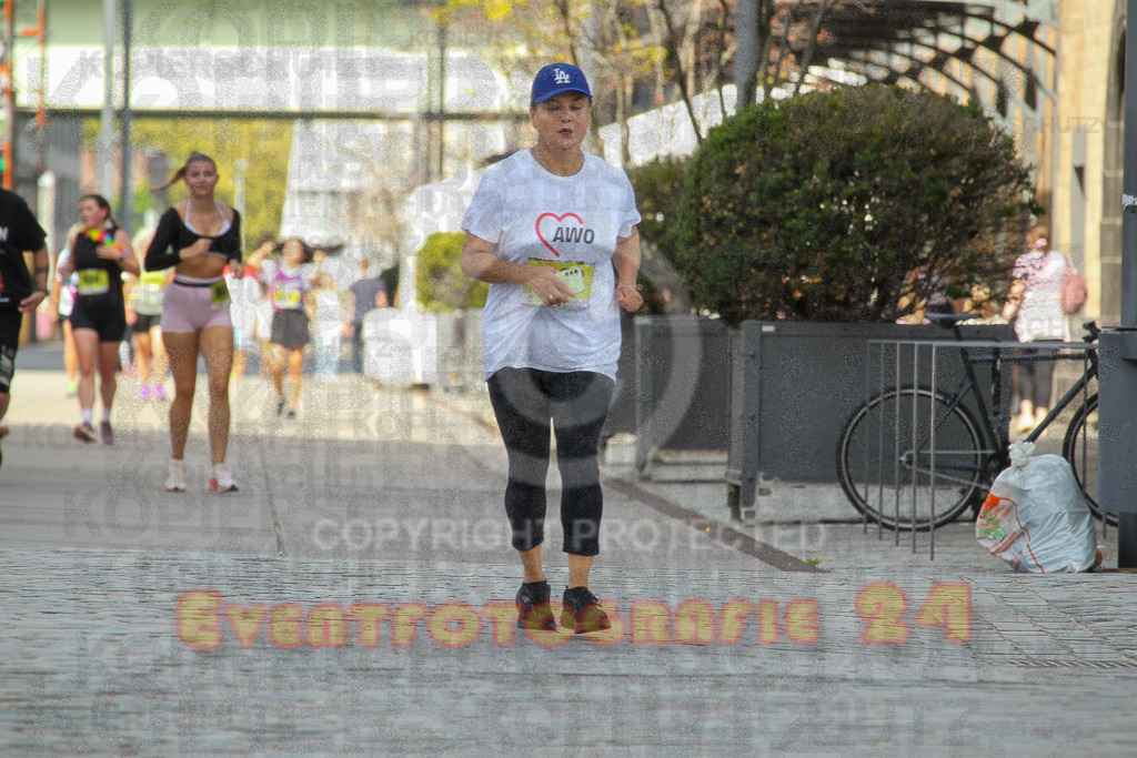 250920_1339_EV4_6358 | Sportfotografie im Rhein-Sieg Kreis, Köln, Bonn, NRW, Rheinland Pfalz, Hessen, etc. Unser Tätigkeitsfeld umfasst den Laufsport vom Volkslauf über den Marathon, Duathlon, Triathon bis zum Ultralauf wie Kölnpfad Ultra oder Schindertrail.
