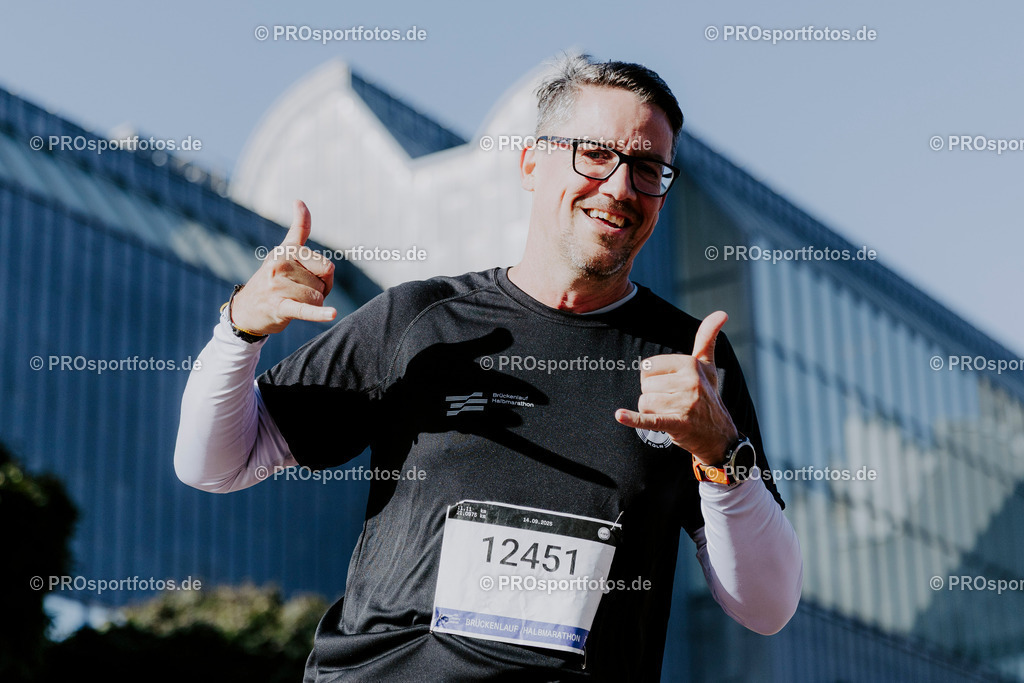 250914_Brückenlauf_JM-155 | Professionelle Fotos Ihrer Laufsportveranstaltung.