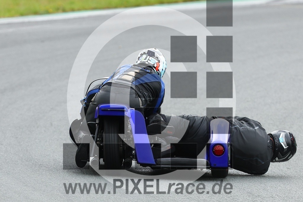 0z47-20260418_04357 | Schöne Erinnerungen an spannende Momente - das festzuhalten ist unser Job. PIXELrace.de ist seit 2003 auf den Rennstrecken Europas unterwegs um die Action draußen beim Fahren und die wunderbare Stimmung imm Fahrerlager für euch einzufangen.