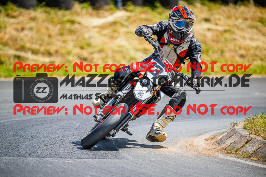 MaZZes_FotoMatrix_220529_8319 | Fotograf Mathias Schmid
Sportfotograf,
Eventfotograf,
Hochzeitsfotograf,
Portraitfotograf