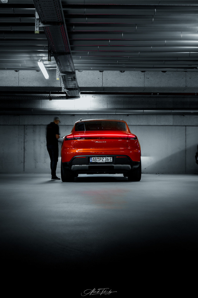 R6AT6801 _Alexander Tschuncky | Entdecken Sie die faszinierende Welt von Alexander Tschuncky Arts: Kreative Fotografie, atemberaubende Automobilkunst und hochwertiger Bilderdruck. Lassen Sie sich inspirieren! - Realisiert mit Pictrs.com