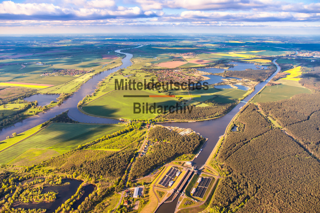 Schleuse Hohenwarthe Niegripper See Elbe-Havel-Kanal-2 | Schleuse Hohenwarthe Niegripper See Elbe-Havel-Kanal - Realisiert mit Pictrs.com